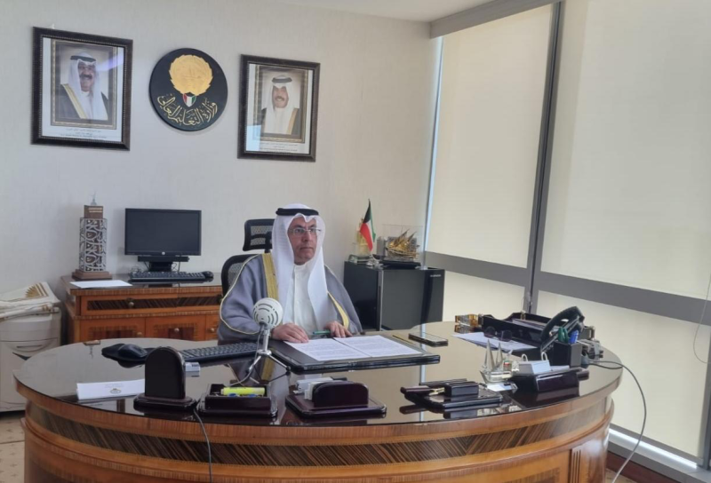 وزير التربية خلال الاجتماع الافتراضي