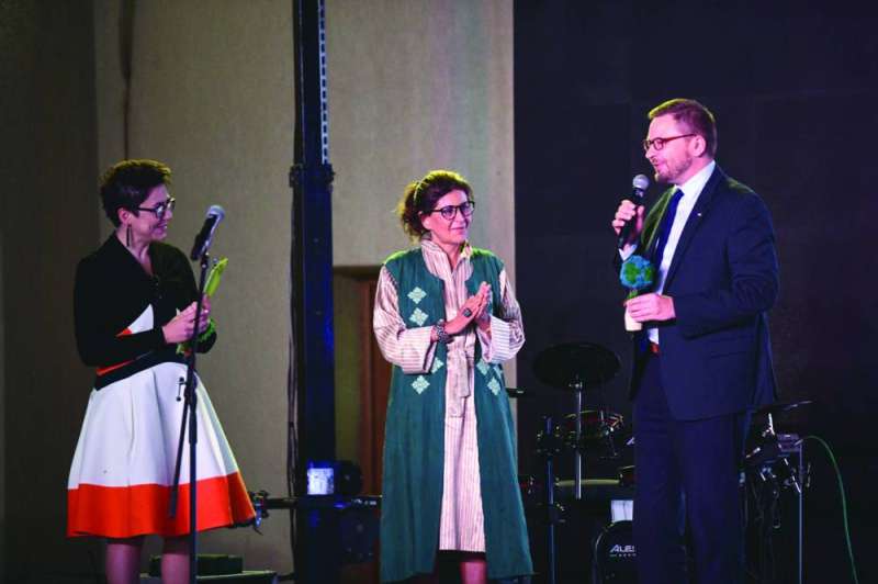 تكريم القائم بأعمال رئيس لجنة الاتحاد الأوروبي جيدايميناس فارانافيسوس 