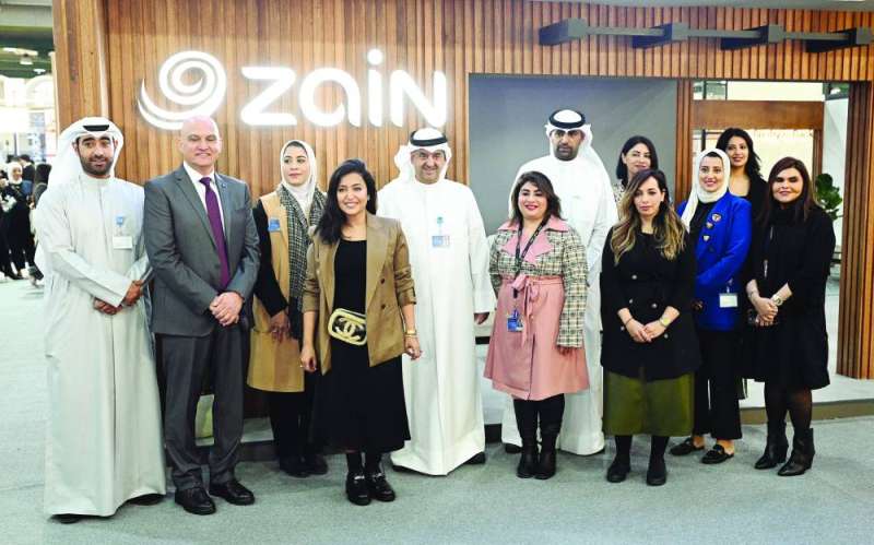 الحميضي والخشتي مع فريق «زين»
