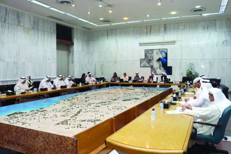 جانب من اجتماع اللجنة
