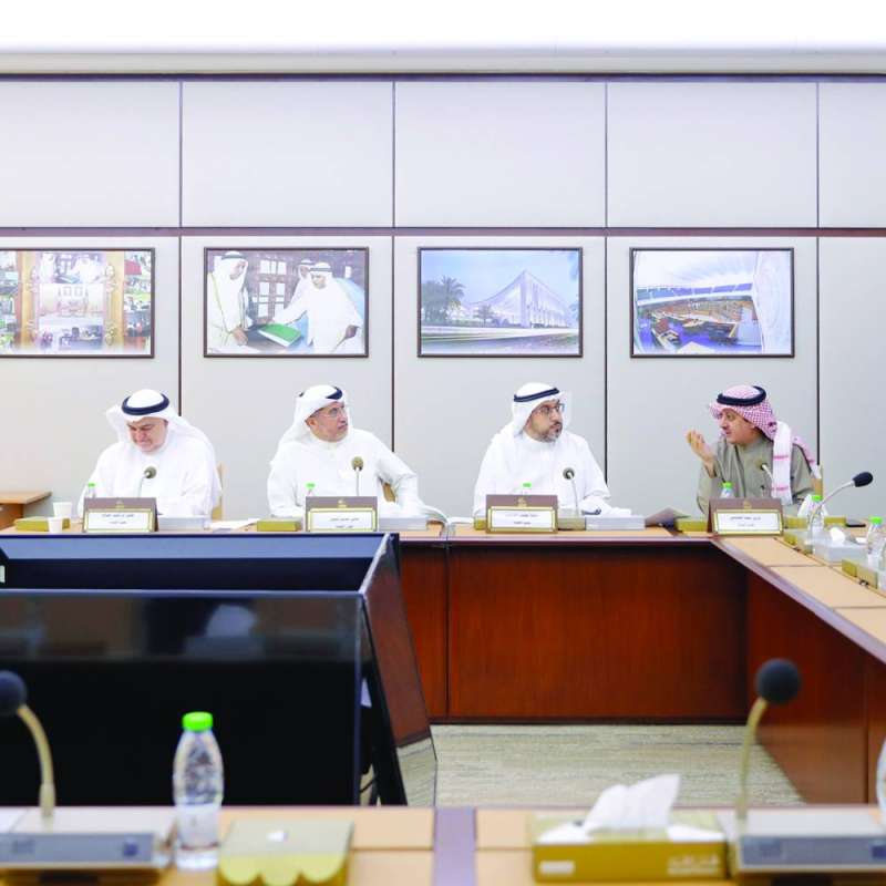 
من اجتماع اللجنة الصحية
