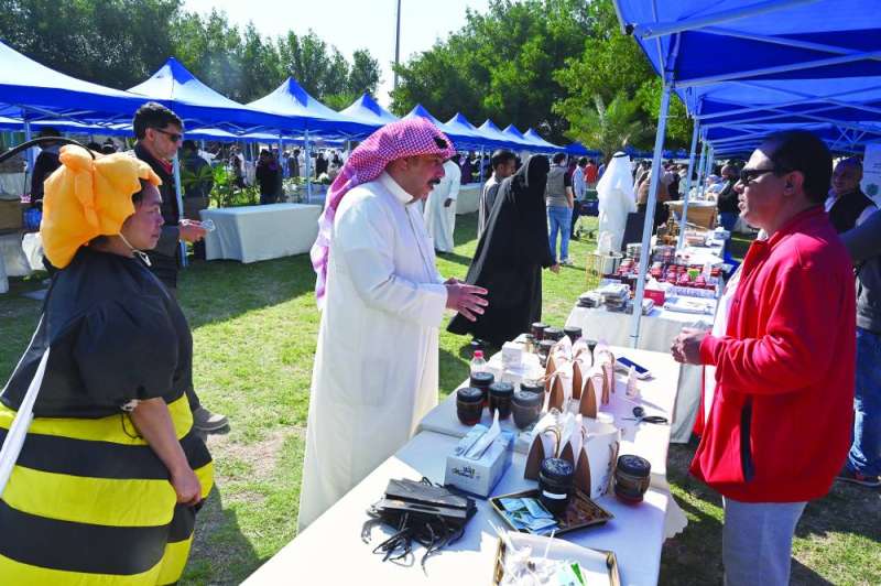 
منتجات متنوعة في المعرض 	 (تصوير أسعد عبدالله)