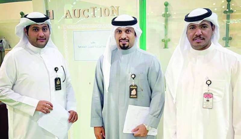 
أعضاء أحد فرق التفتيش الميدانية
