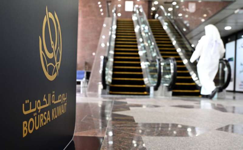 الإجراءات الرقابية وضعت المعرض سياسياً في مفترق طرق ( تصوير أسعد عبدالله)