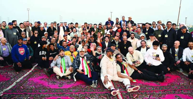 صورة جماعية للمشاركين في التجمع السنوي السابع لخريجي ثانوية كيفان (تصوير نايف العقلة)