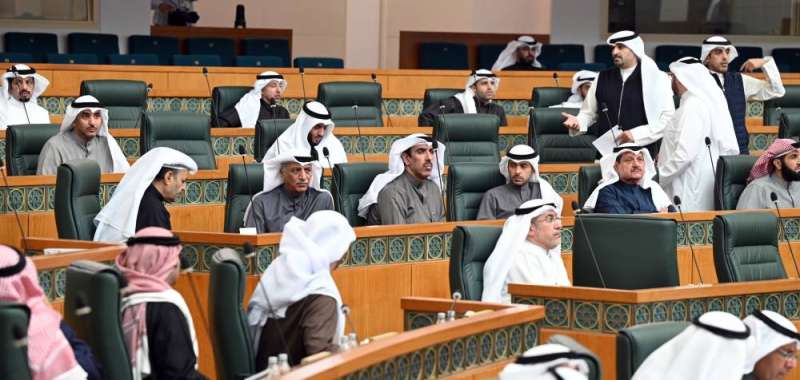 من جلسة المجلس الاسبوع الماضي (تصوير نايف العقلة)