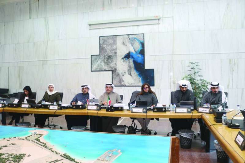 
جانب من اجتماع اللجنة الفنية في المجلس البلدي
