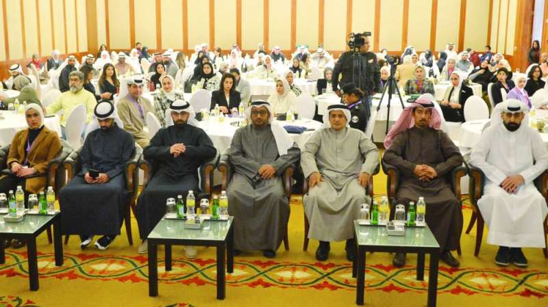 
مقدم الحضور في مؤتمر مكافحة الجرائم الالكترونية	 (تصوير سعود سالم)