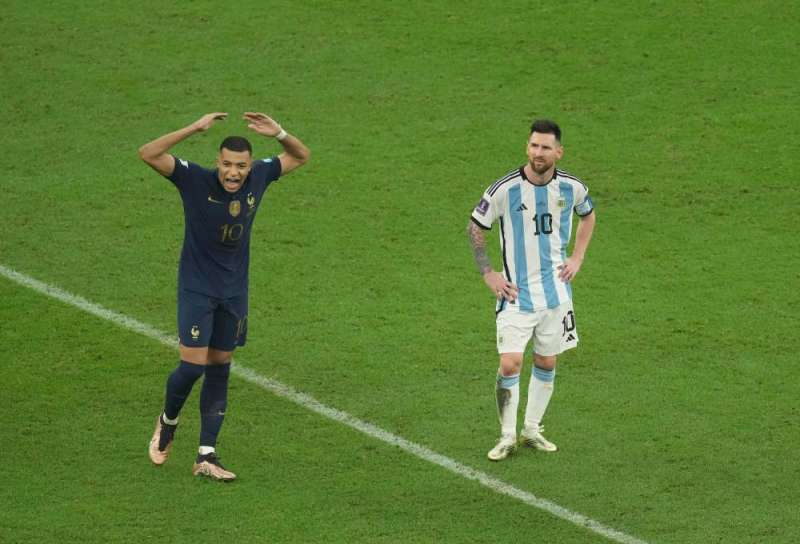  ميسي ومبابي