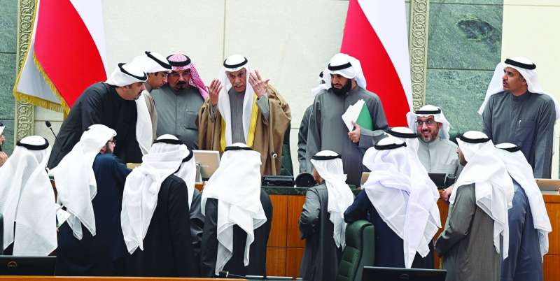 
نواب يعترضون على رفع الجلسة بتأجيل مناقشة «المفوضية العليا للانتخابات»	 (تصوير نايف العقلة)
