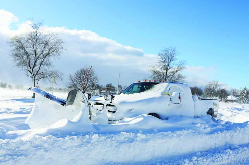 كاسحة ثلوج عالقة 