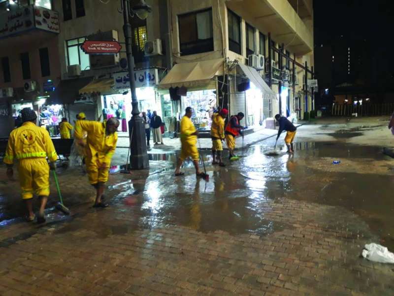 فتح طرق المشاة أمام سوق الغربللي 