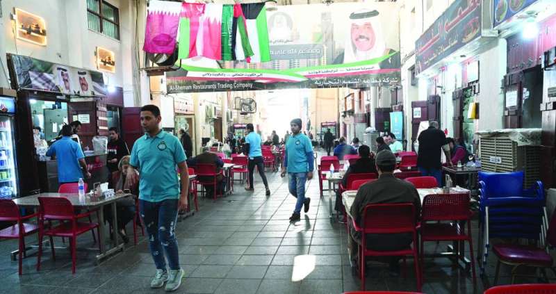 الحياة تعود إلى طبيعتها في السوق (تصوير نايف العقلة)