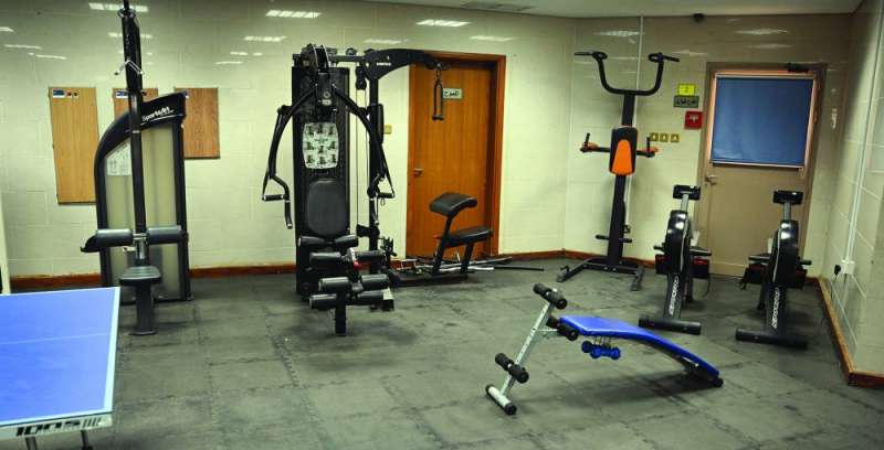 
صالة ألعاب وأجهزة رياضية
