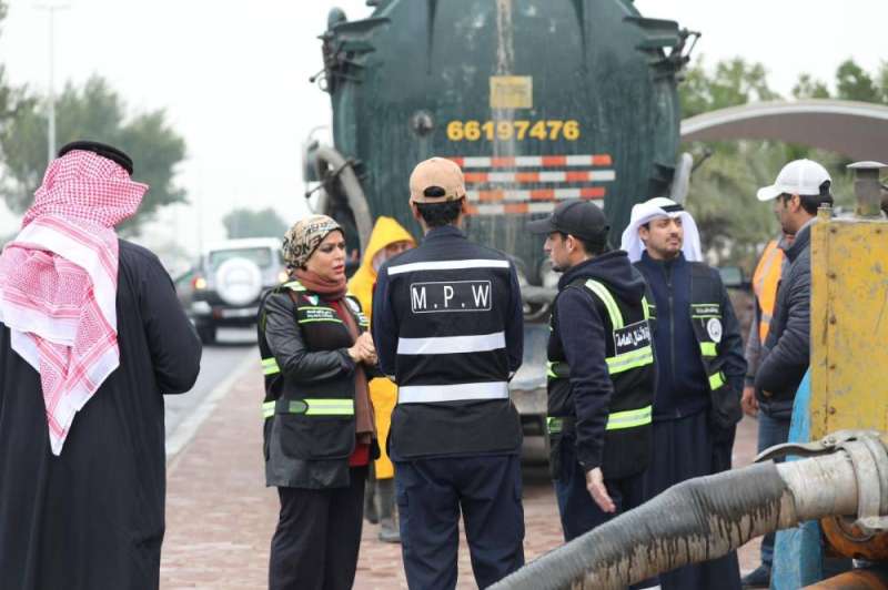 جانب من الجولة التفقدية لوكيل وزارة الأشغال