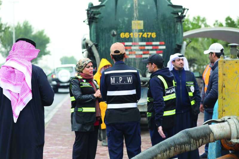 
المسعد خلال جولتها التفقدية
