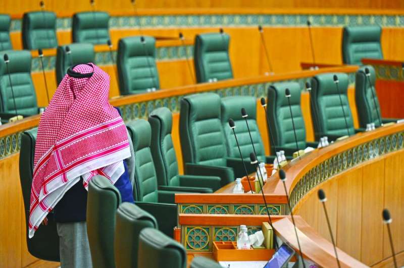 
قاعة مجلس الأمة عقب رفع جلسة أمس	 (تصوير أسعد عبدالله)
