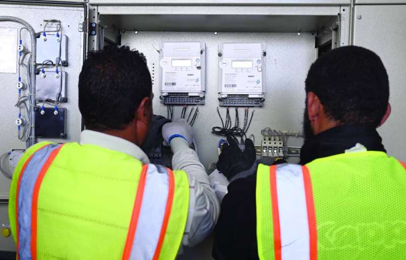 
استبدال عدّادات المصانع