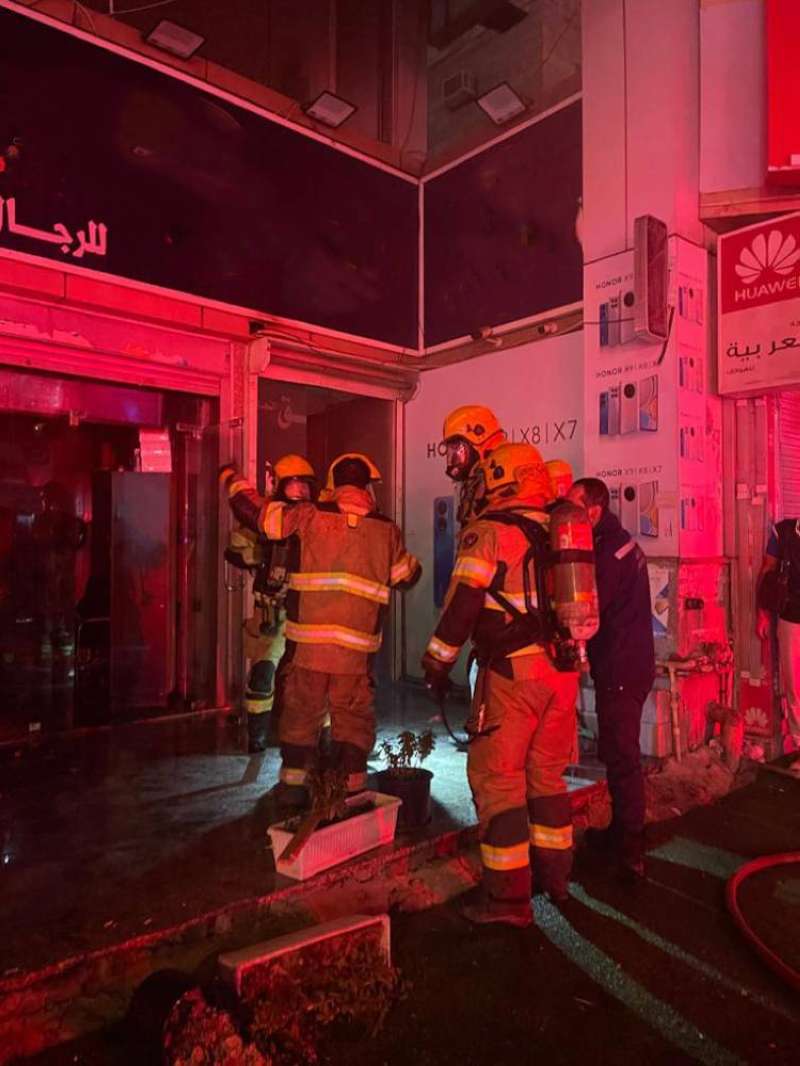 حريق محل في الفروانية 