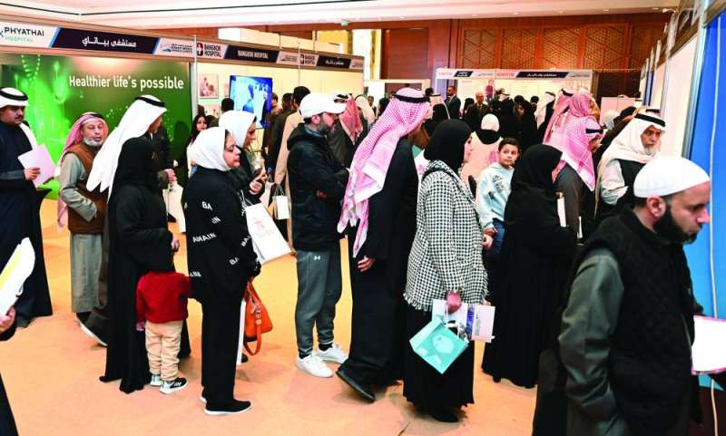 
إقبال كبير على المعرض المصاحب للمؤتمر