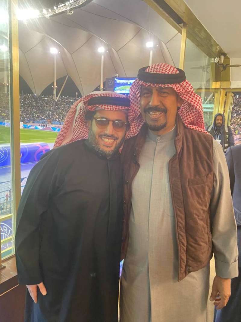 السفير علي الخالد وتركي آل الشيخ