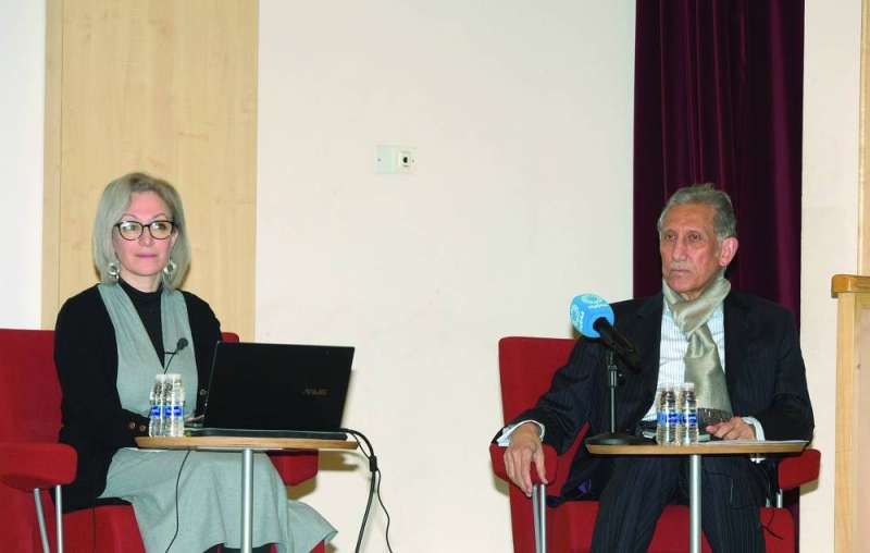 
الرفاعي وساسي خلال الندوة