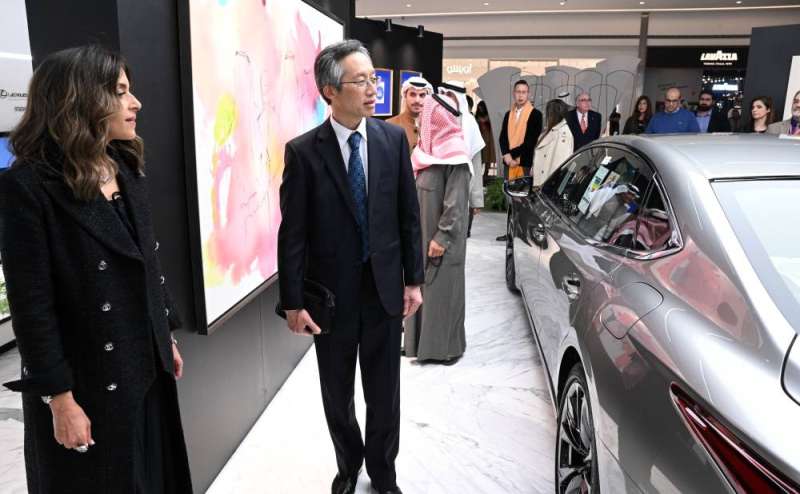 جولة في «L-FINESSE»