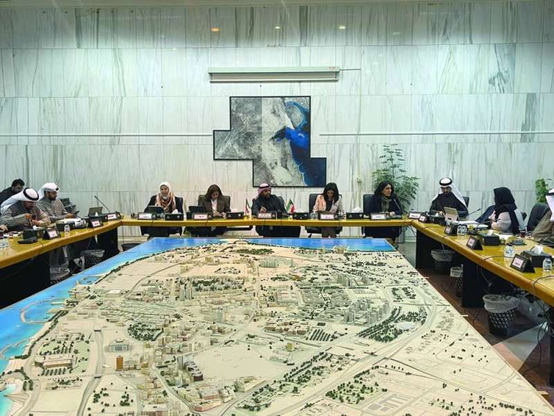 جانب من اجتماع لجنة المخطط الهيكلي الرابع للدولة