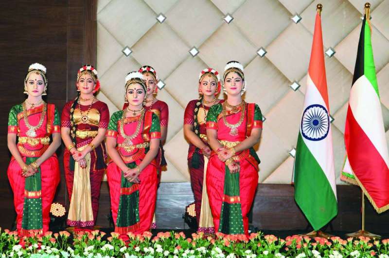 
فرقة فنية شاركت في إحياء الحفل
