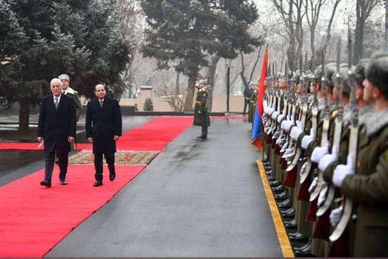  السيسي وخاتشاتوريان يستعرضان حرس الشرف في يريفان