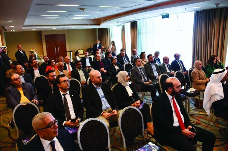 جانب من حضور المؤتمر التجاري