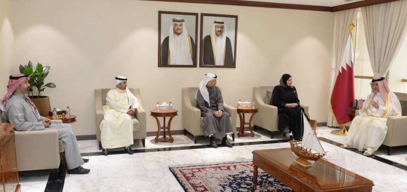 وزيرة الأشغال الدكتورة أماني بوقماز مع وزير البلدية القطري الدكتور عبدالله السبيعي