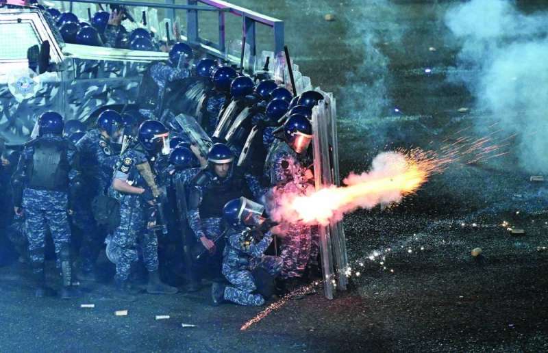 
 التصدي لأعمال شغب