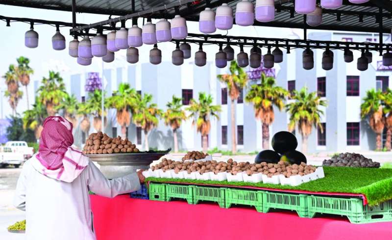 
الفقع... زينة السوق