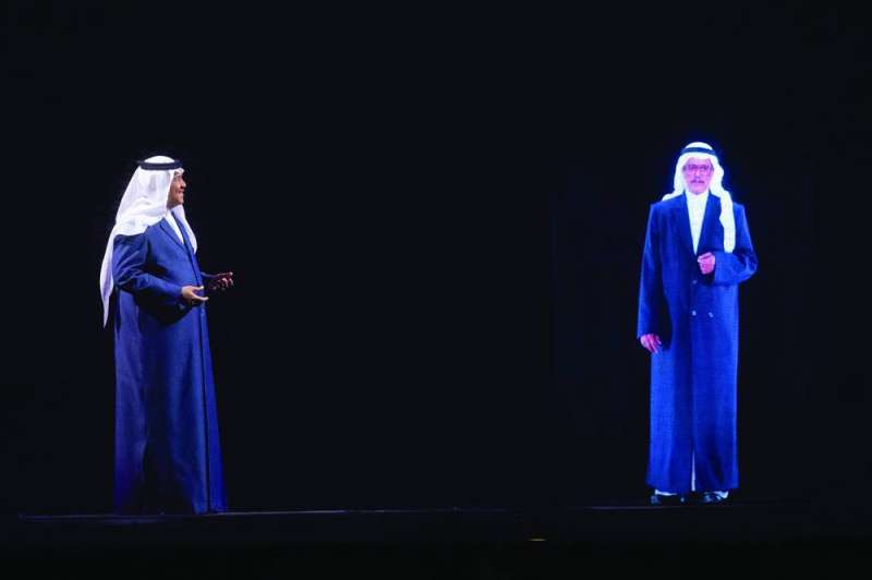 عبده قدم أغنية مع مداح عبر تقنية «الهولوغرام»