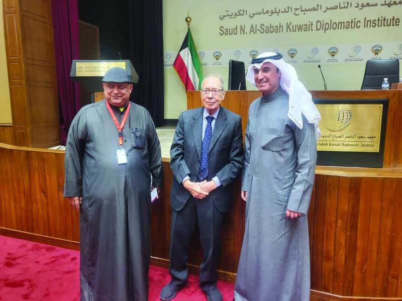 أبو الحسن والفرارجي والزميل خالد الشرقاوي
