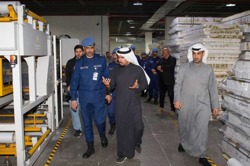 جانب من الجولة التفقدية للمصانع في صبحان
 