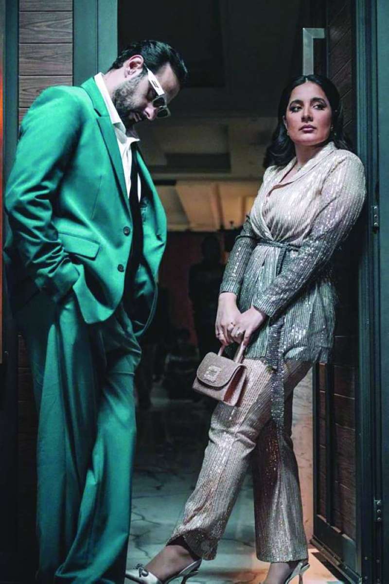 
كاكولي والحسيني في أحد المشاهد
