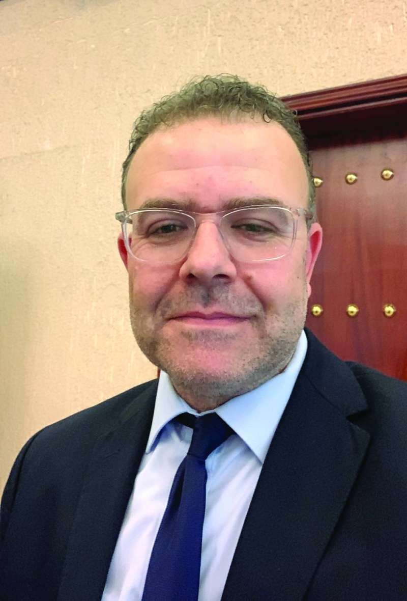 
رضوان العناني
