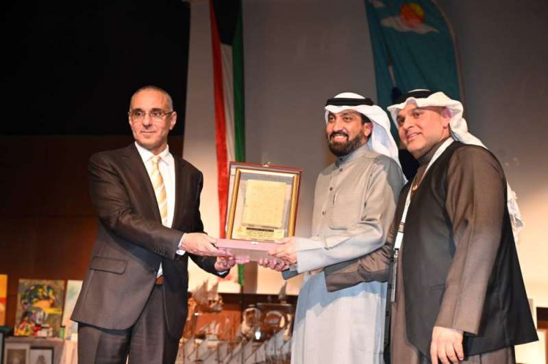 تكريم الدكتور غانم السليماني خلال المهرجان