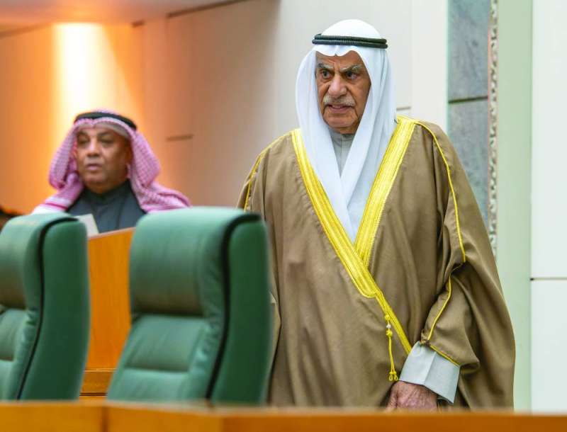 
السعدون على المنصة