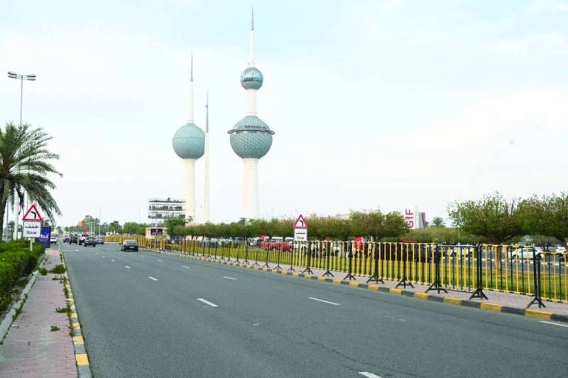 
حواجز على شارع الخليج لضبط حركة المرور	(تصوير نايف العقلة)
