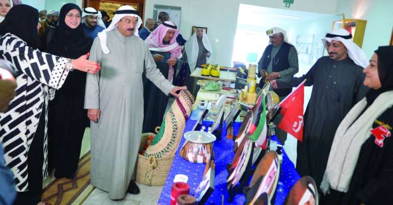 جولة على المعرض المصاحب للملتقى