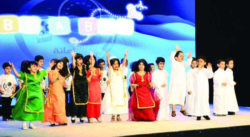 جانب من الأوبريت من تقديم الأطفال في الافتتاح