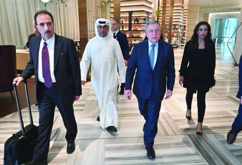 السنيورة لحظة وصوله إلى الفندق 