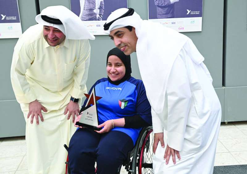 
ملاك العنزي بين السبيعي ومعرفي
