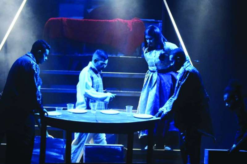 مشهد من المسرحية 