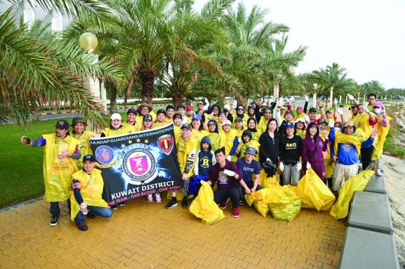 صورة جماعية لبعض المُتطوّعين (تصوير نايف العقلة)