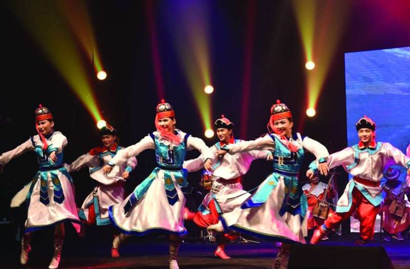 المسرح المنغولي تألق في الكويت