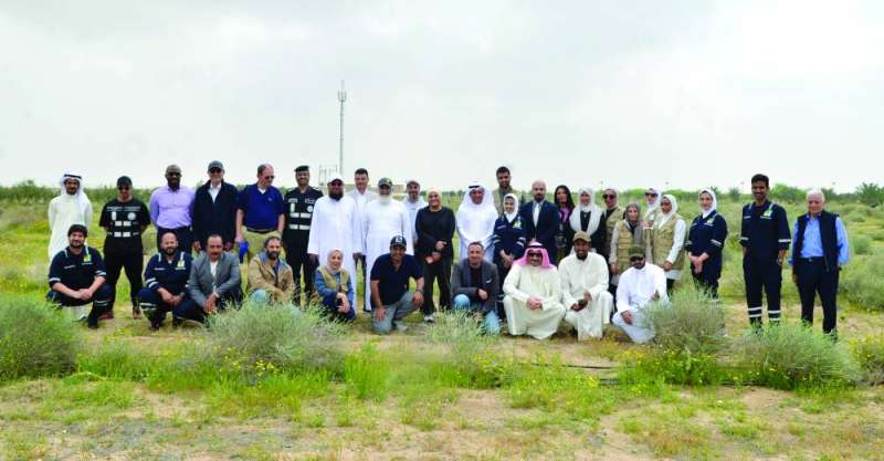 
لقطة جماعية للفريق الزائر للمحمية مع ممثلي برنامج الأمم المتحدة